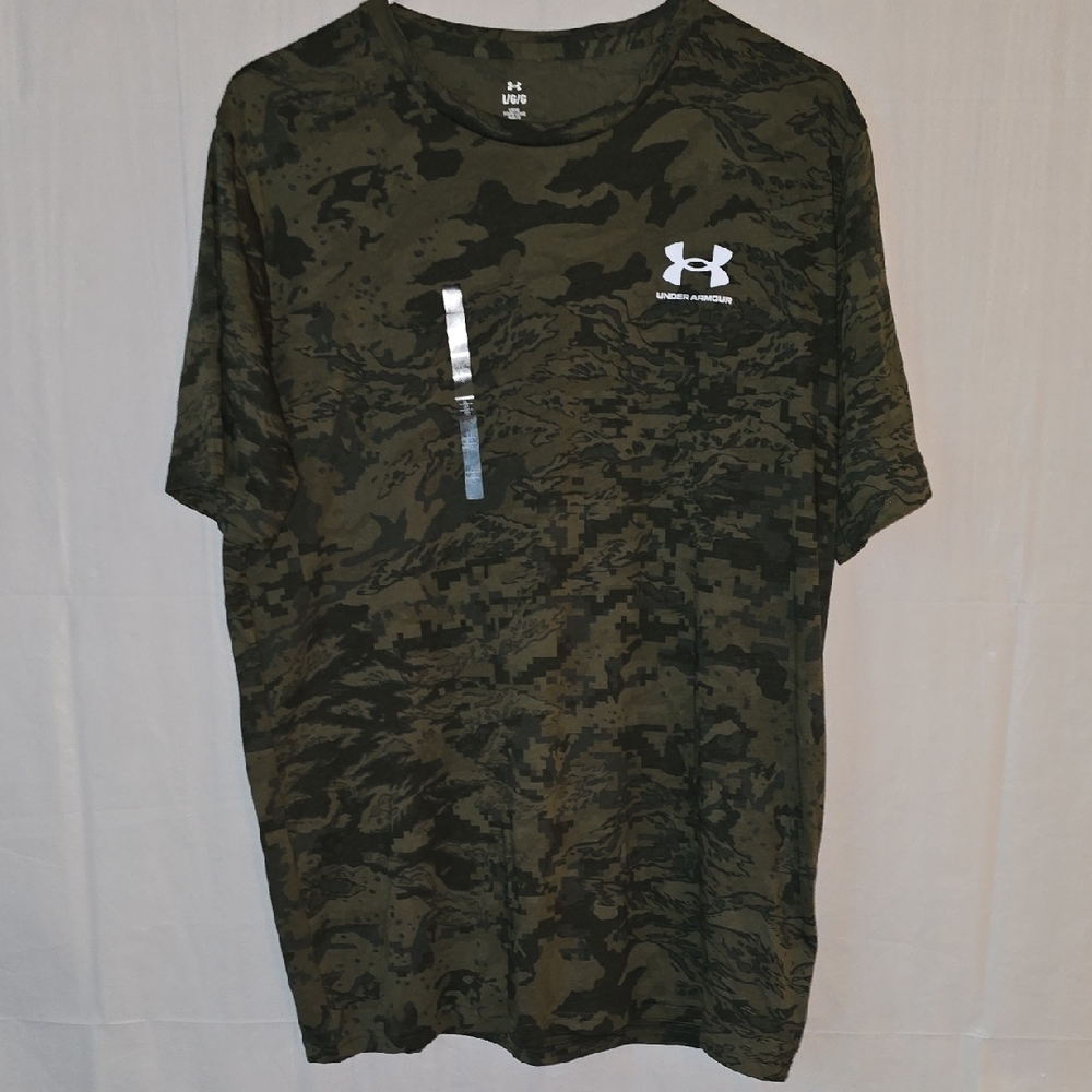 Under Armour Green & Black Camo Loose Tee Large